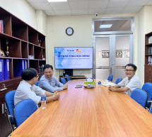 Buỗi lễ trao tặng học bổng của ASQ Team cho Quỹ học bổng ASF